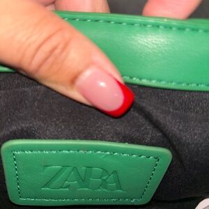 Green shoulder handbag